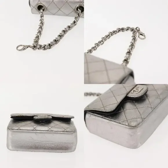 Chanel Matelasse Chain Handbag - Picture 4 of 7